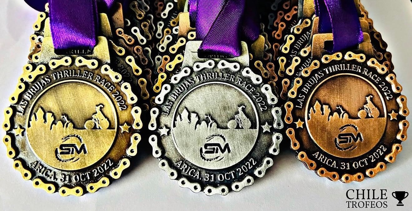 Medallas básquetbol Las Brujas Thriller Race diseño cadena